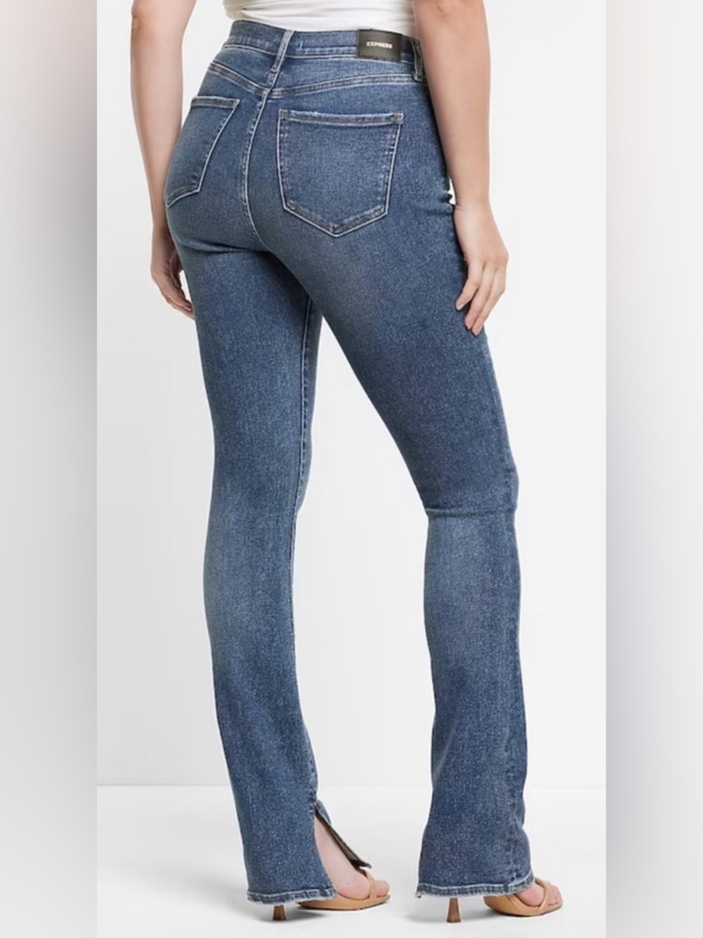 Express Skyscraper Mid Rise Mid Rise Boot cut jeans. Size Large. NWT. - Picture 1 of 5